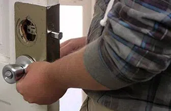 Universal Locksmith Store Geneva, IL 630-296-5750 Universal Locksmith Store Geneva, IL 630-296-5750 - 12-locks-replace